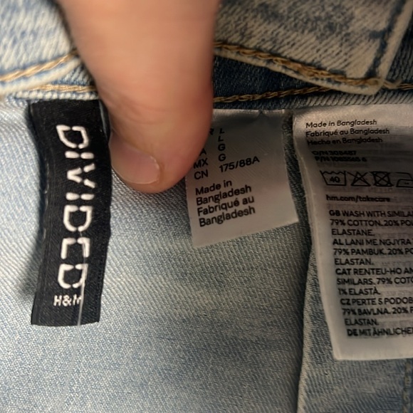 Divided PLEATED DENIM SKIRT Light Wash Size Large - Picture 3 of 4